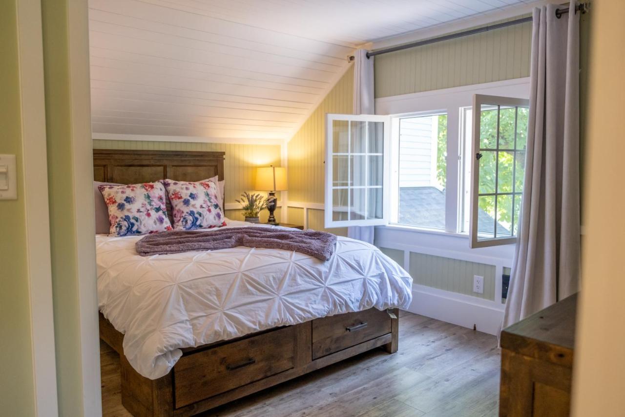 Kelowna Bed & Breakfast - Chatham House Exterior photo